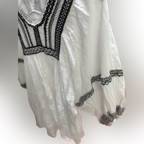 Max Studio Embroidered Peasant Boho 100% Cool Cotton White/Blk Tag M-Fit… - Picture 9 of 16